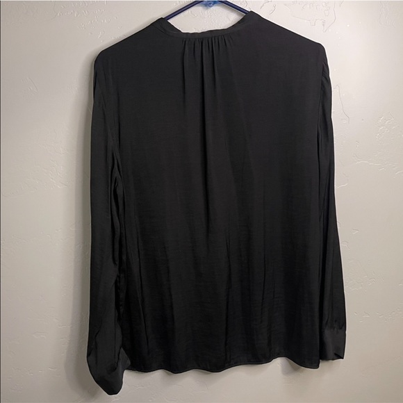 Joe Fresh Silk Blouse from NORDSTROM Ribbed Detail Long Sleeve BLACK LARGE NEW! - Picture 4 of 9